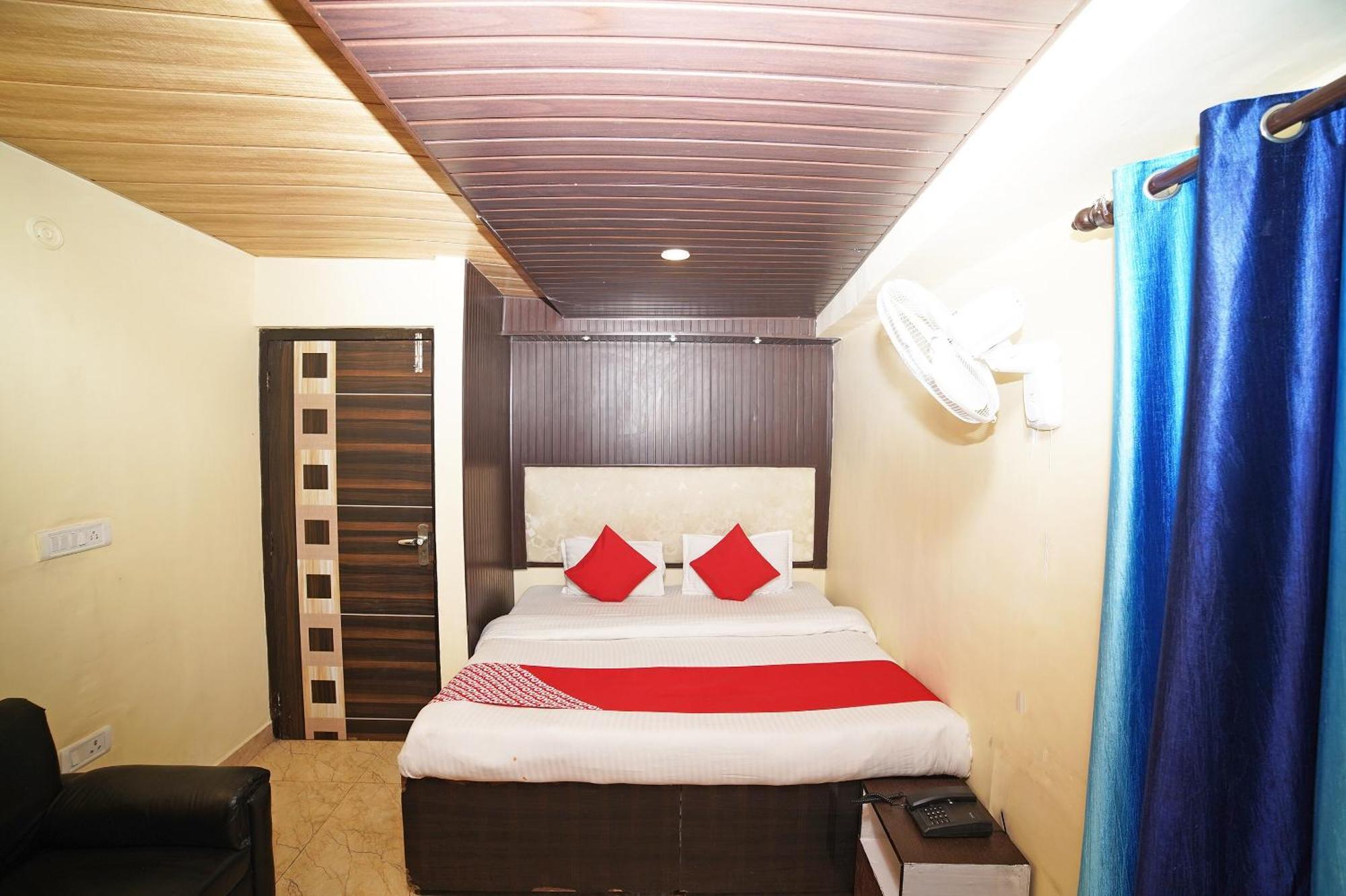 Oyo Flagship 8594 Golden Nest Hotel Nainital Bagian luar foto