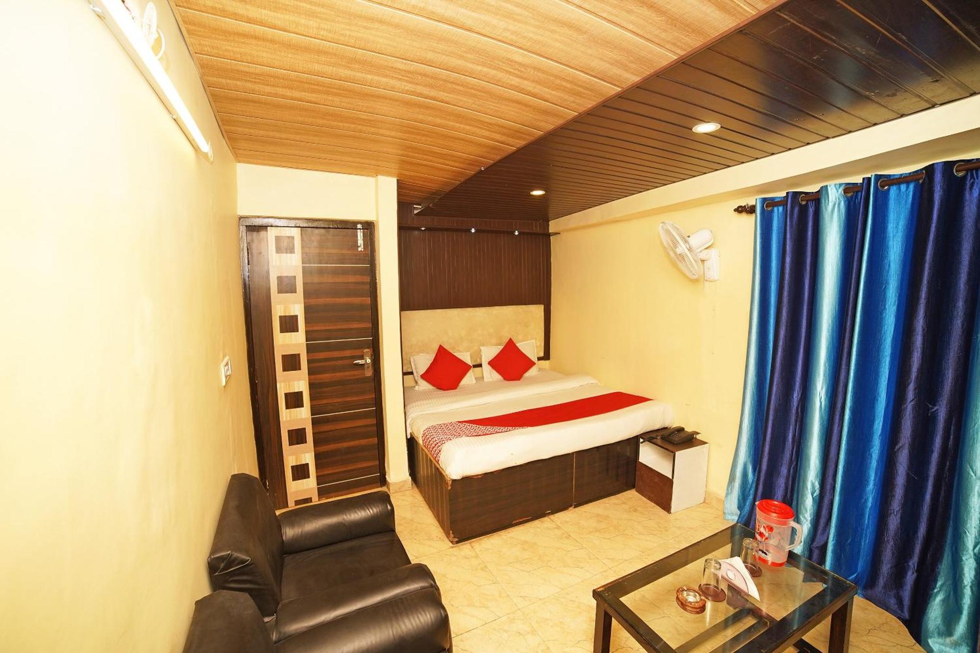 Oyo Flagship 8594 Golden Nest Hotel Nainital Bagian luar foto