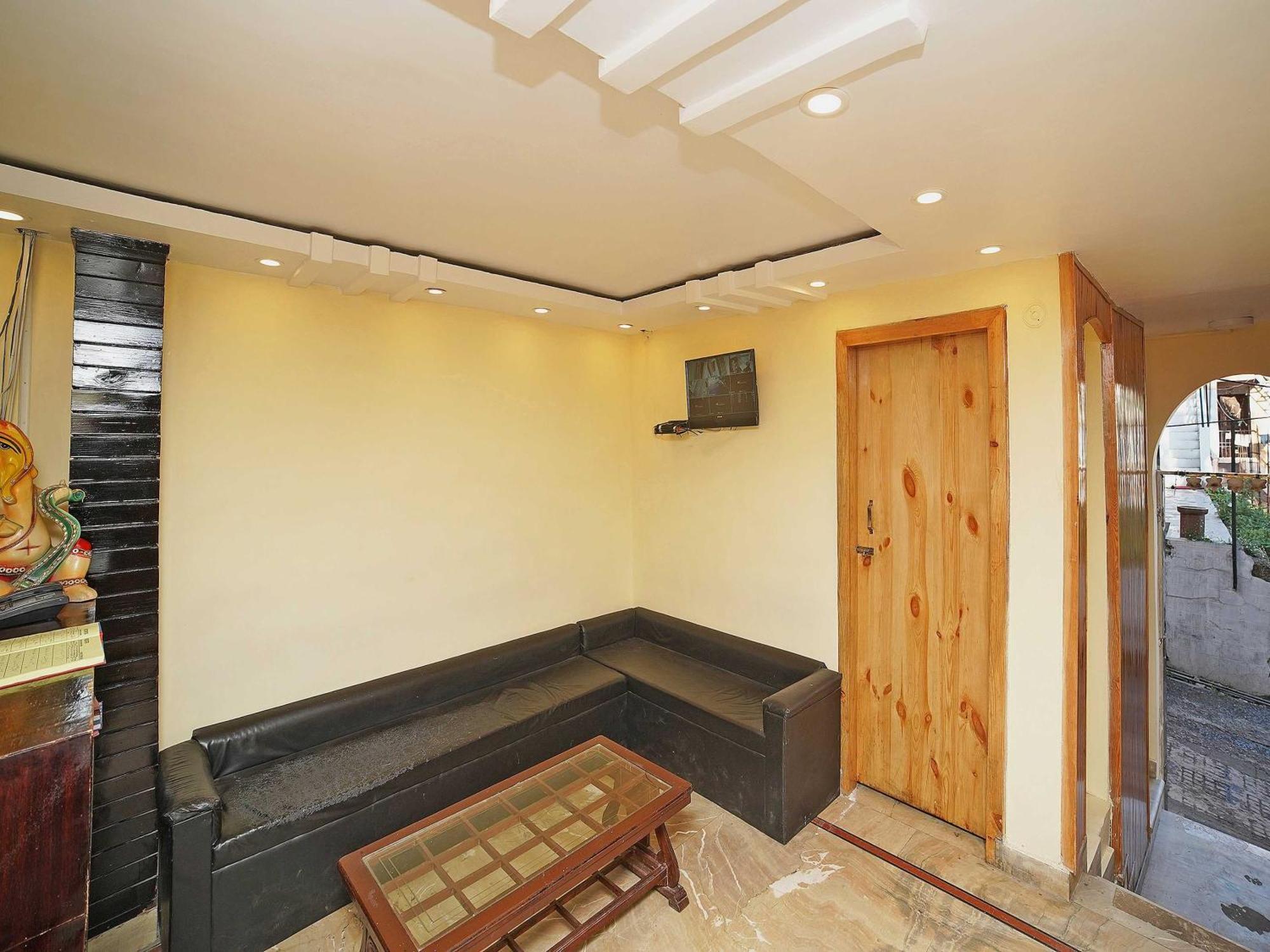 Oyo Flagship 8594 Golden Nest Hotel Nainital Bagian luar foto