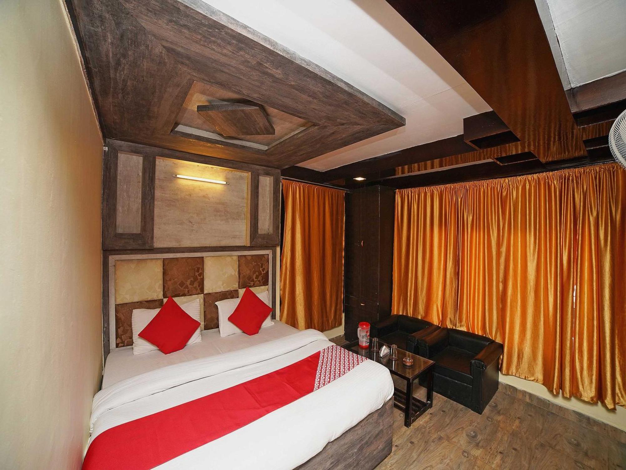 Oyo Flagship 8594 Golden Nest Hotel Nainital Bagian luar foto