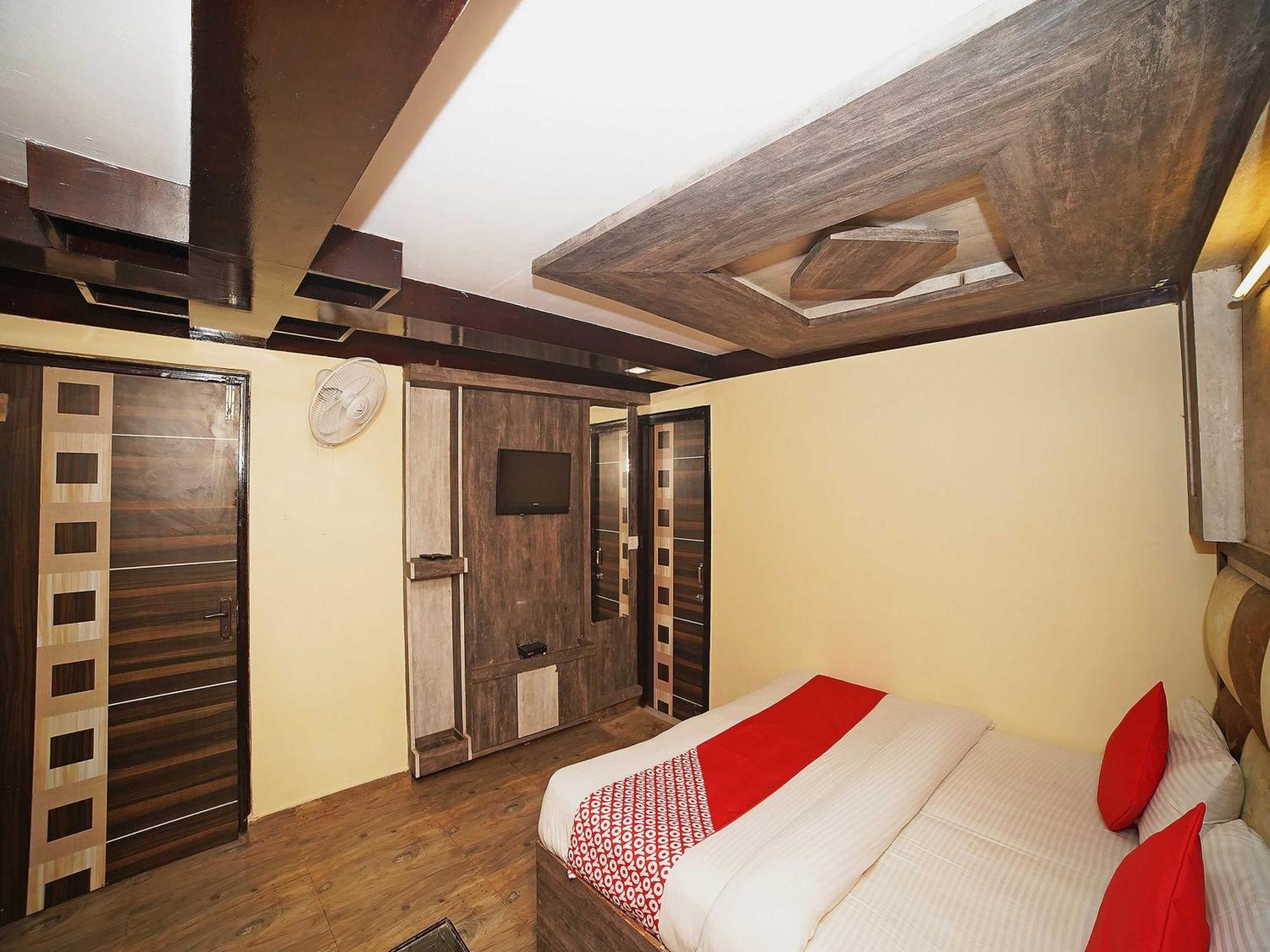 Oyo Flagship 8594 Golden Nest Hotel Nainital Bagian luar foto
