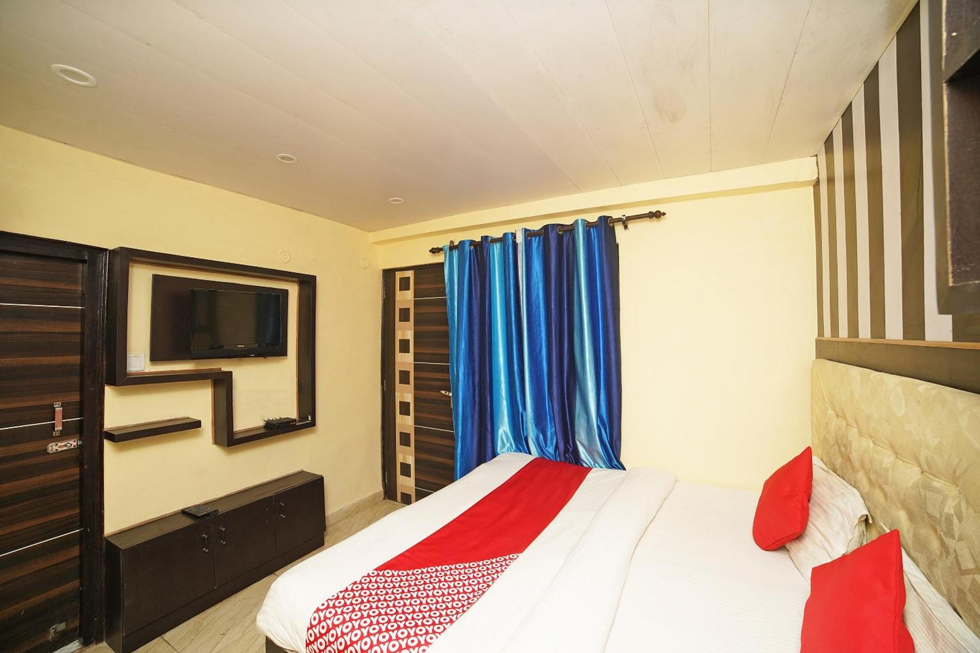 Oyo Flagship 8594 Golden Nest Hotel Nainital Bagian luar foto
