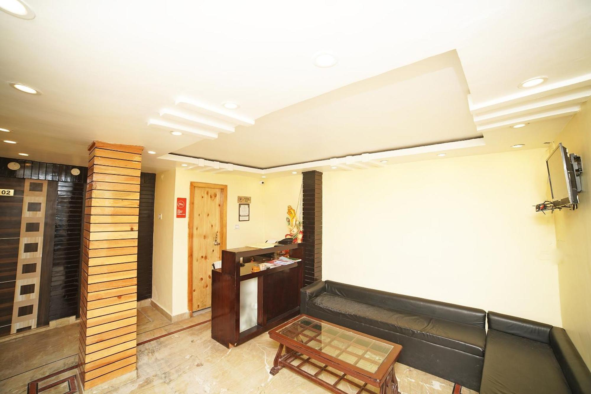 Oyo Flagship 8594 Golden Nest Hotel Nainital Bagian luar foto