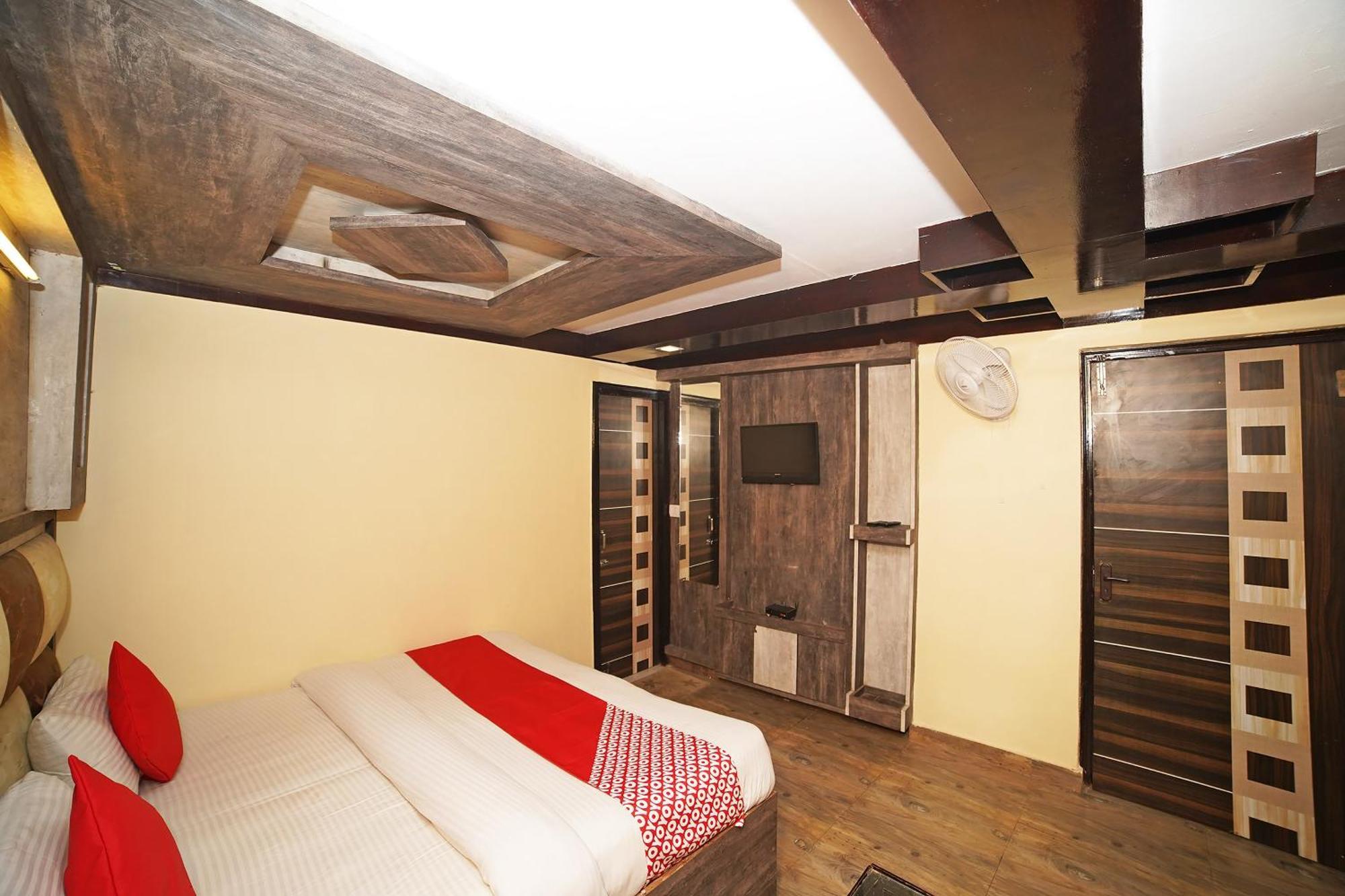 Oyo Flagship 8594 Golden Nest Hotel Nainital Bagian luar foto